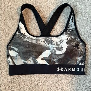 Under Armour Women's Black/White Sports Bra